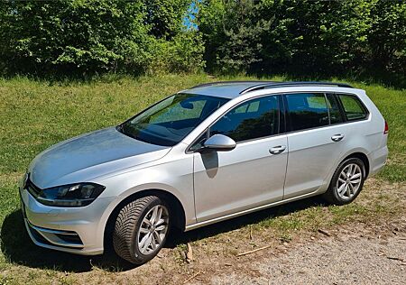 VW Golf Volkswagen 1.6 TDI SCR Variant Comfortline
