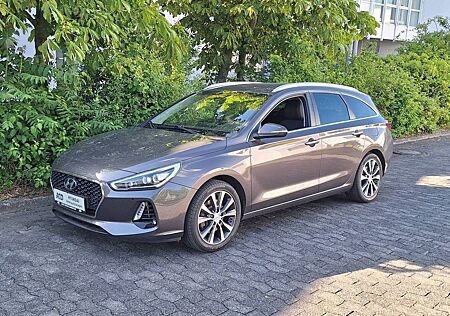 Hyundai i30 i30cw 1.4T DCT Premium *2.HAND*E-SITZ*NAV*STANDH