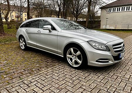 Mercedes-Benz CLS 350 Shooting Brake , RHD, sehr gepflegt