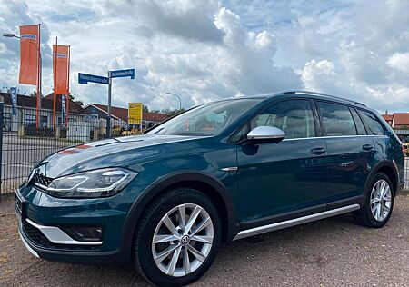 VW Golf Volkswagen 2.0 TDI SCR DSG 4MOTION Alltrack Standh.