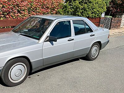 Mercedes-Benz 190