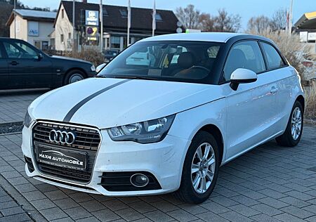 Audi A1 *attraction*SHZ*Navi*