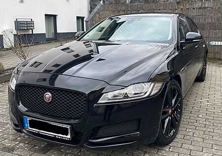 Jaguar XF 20d 180PS Prestige Automatik