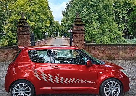 Suzuki Swift 1,3 Club Club      PREISREDUZIERT  1.990,-