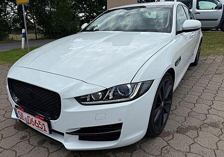 Jaguar XE 2.0 Portfolio*2.Hand*Scheckheft*Garantie*