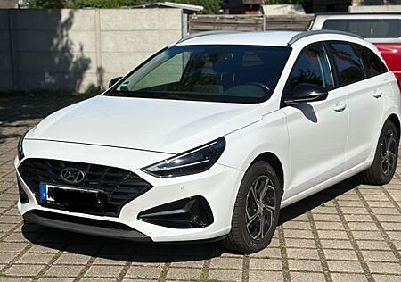 Hyundai i30 1.6 CRDi 85kW Intro Intro