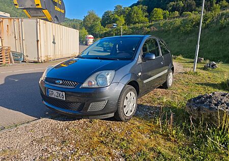 Ford Fiesta 1.3 TÜV Top Ausstattung Scheckheft