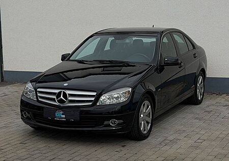 Mercedes-Benz C 180 Limousine CGI /AUTOMATIK/NAVI/TEMPOMAT/SHZ