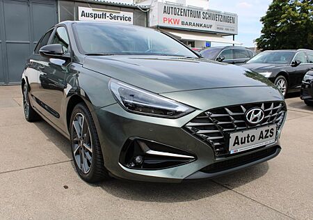 Hyundai i30 /SITZHEIZUNG/LENKRADHEIZUNG/NAVI/CAM/6-GANG