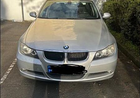 BMW 318i