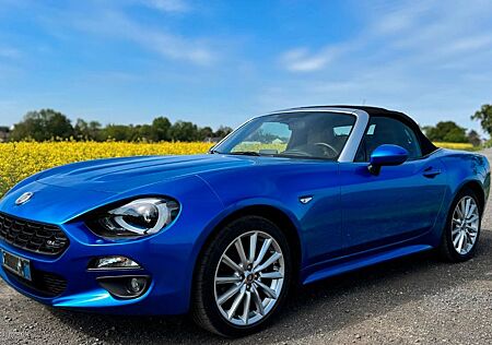 Fiat 124 Spider Lusso