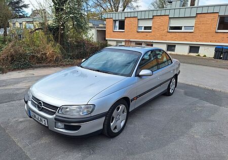Opel Omega 2.5 V6 CD CD