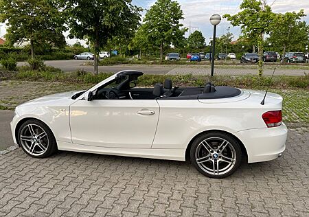 BMW 125i Cabrio Reihensechszylinder 3.0