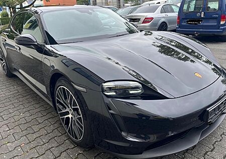 Porsche Taycan Sport Turismo PerfBatt. PANO 22KW Lader