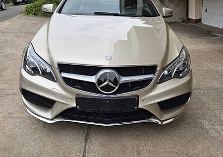 Mercedes-Benz E 350 E -Klasse Coupe AMG PANO Top Zustand