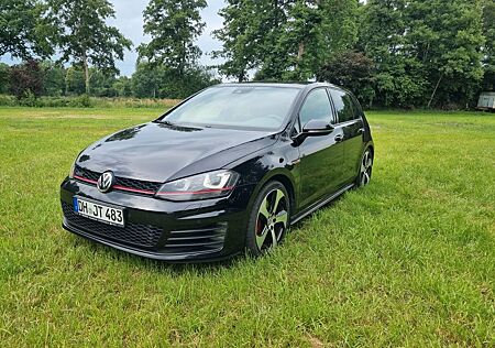 VW Golf Volkswagen 7 GTI Automatik mit DSG - Top Ausstattung