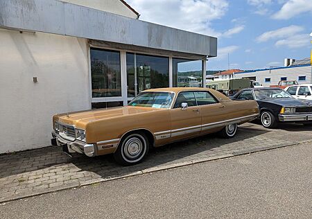 Chrysler New Yorker 4 Door Hardtop Sedan H-Zul.