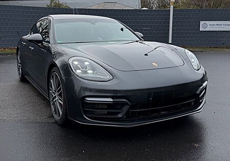 Porsche Panamera 4S Diesel V8 GTS Paket Chrono