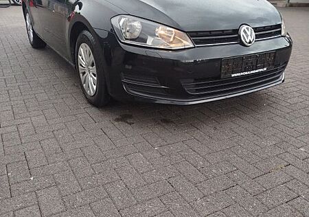 VW Golf Volkswagen 7 *1.6 TDI BlueMotion wenig km*