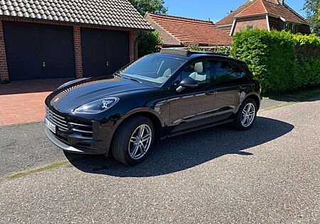 Porsche Macan -Navi ,PanSchiebedach,Kamera ,1 Hd,Gantie