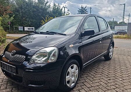 Toyota Yaris 1.0 aus Erste Hand & TÜV Neue & 81000 Km