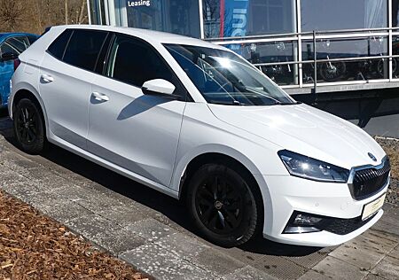 Skoda Fabia Style, Navi, Sitzheiz, Bi-LED, PDC