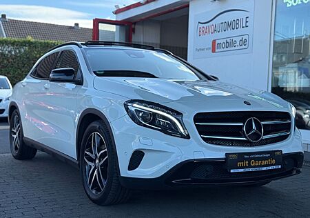 Mercedes-Benz GLA 200 LED/LEDER/PANORAMA/SHZ/KAMERA/AHK