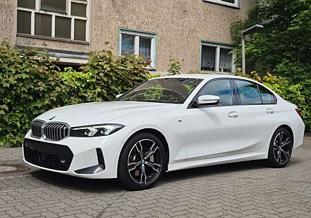 BMW 330 i M Sport ,Laser,Profi Live C,Acc,Spurha,Hif