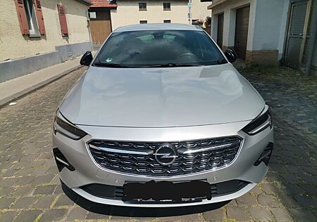 Opel Insignia 1.5 Aut/T.LEDER/SPORTSITZE/CAM/LED/TOTW