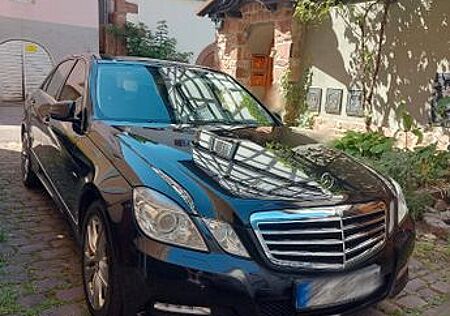 Mercedes-Benz E 350 CDI BlueEFFICIENCY AVANTGARDE AVANTGARDE