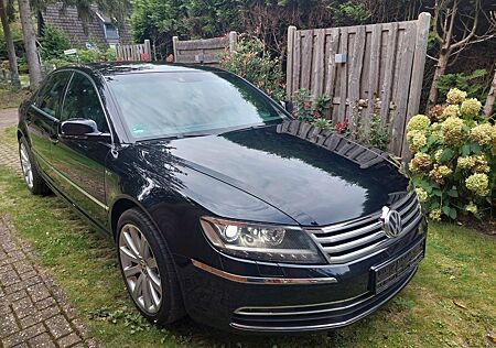 VW Phaeton Volkswagen 3.0 V6 TDI 4MOTION Tiptronic 5-Sitzer -