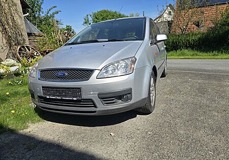 Ford Focus 1,6 Ti-VCT Ghia Ghia