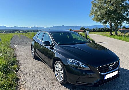 Volvo V40 D2 | 2014 | 132.000 km