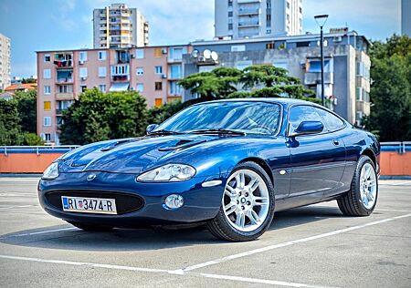Jaguar XK8 Coupe - nur 50.000km, Top Zustand