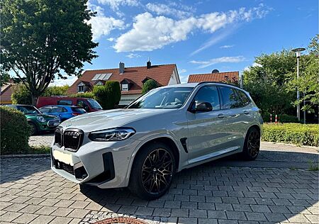 BMW X3 M Competition Vollausstattung 8-fach bereift