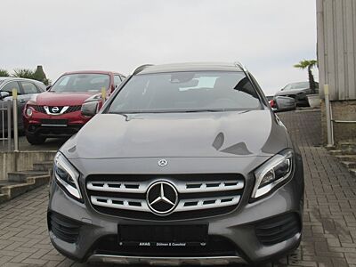 Mercedes-Benz GLA 180 AMG- NAVI-LED-PANO-SHZ-KAMERA-18"ALU
