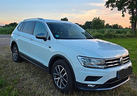 VW Tiguan Allspace Volkswagen 2.0 TDI SCR 4MOTION Comfortl...