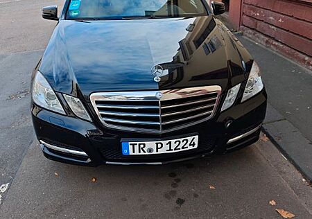Mercedes-Benz E 350 CDI 4MATIC T BlueEFF. ELEGANCE ELEGANCE