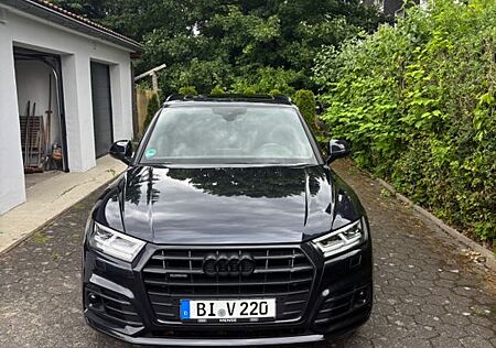 Audi Q5 40 TDI S Line Sport S tronic Panorama.LM.
