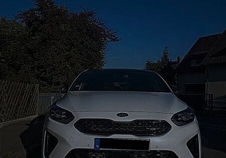 Kia Cee'd / Ceed 1.6 T-GDI DCT GT GT