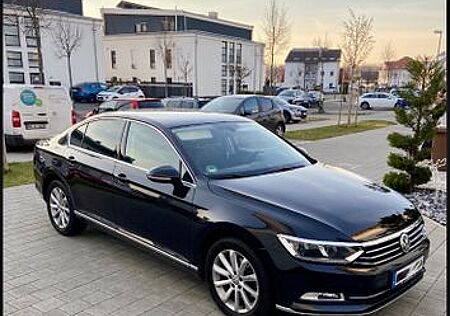 VW Passat Volkswagen 2.0 TDI SCR DSG Highline ACC LED NAVI