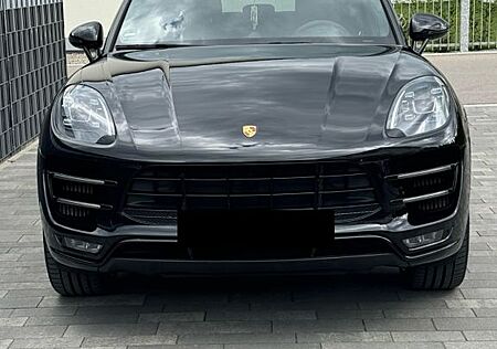 Porsche Macan Turbo mit Performance Paket Turbo mit ...