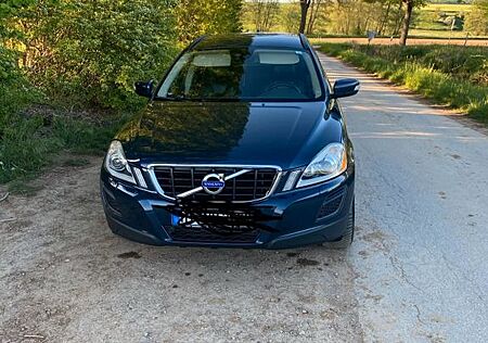 Volvo XC 60 XC60 D5 AWD Kinetic Geartronic Kinetic
