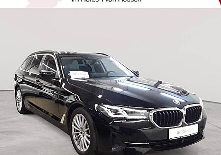 BMW 530e xDrive Touring Aut. Navi SHZ LED