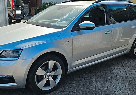 Skoda Octavia 2.0 TDI DSG CLEVER Combi CLEVER