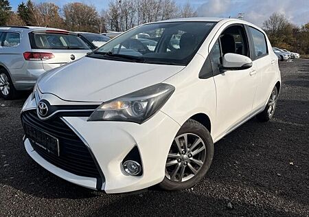 Toyota Yaris 1,3 Ltr. - **Comfort** / Design-Paket.