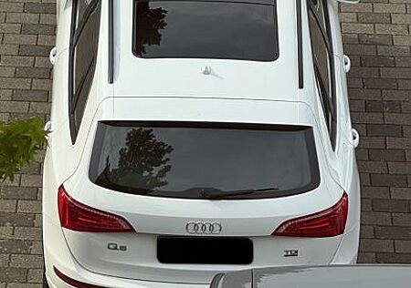 Audi Q5 2.0 TDI quattro - Klima/PDC/SHZ/Panoramadach