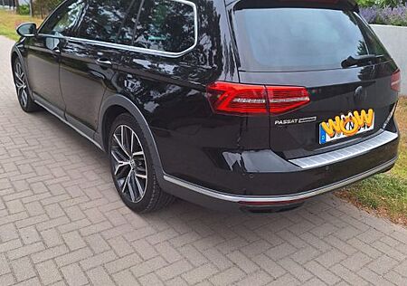 VW Passat Alltrack Volkswagen 2.0 TDI SCR 176kW DSG 4MOT A...