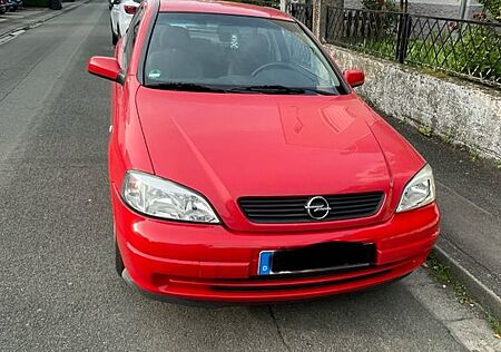 Opel Astra 1.6 -