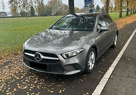 Mercedes-Benz A 180 d DCT